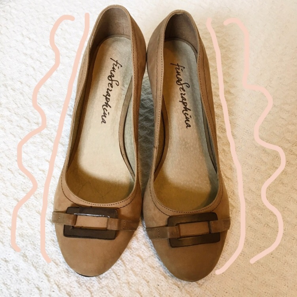 Tan leather heel